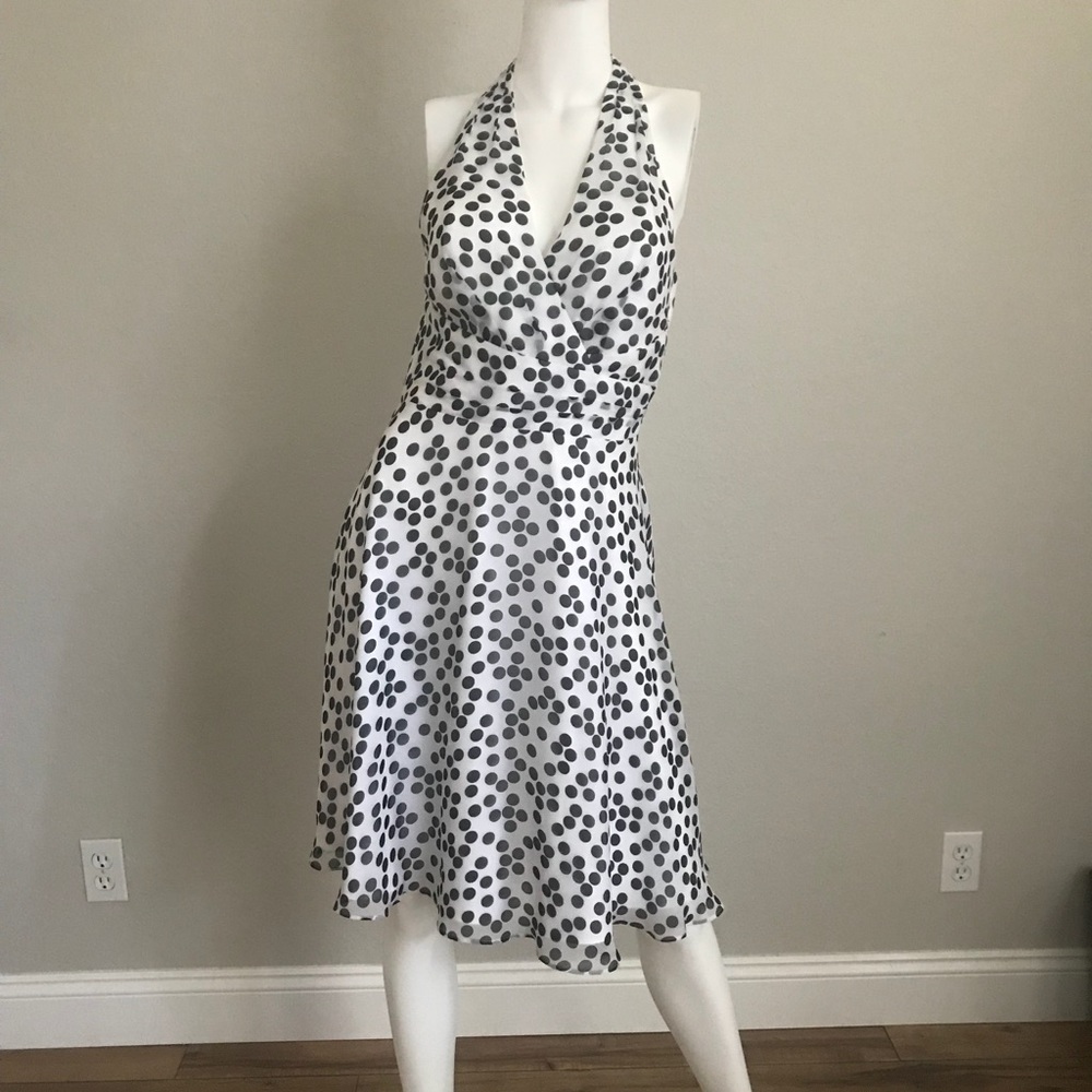 NWOT White House Black Market Dress